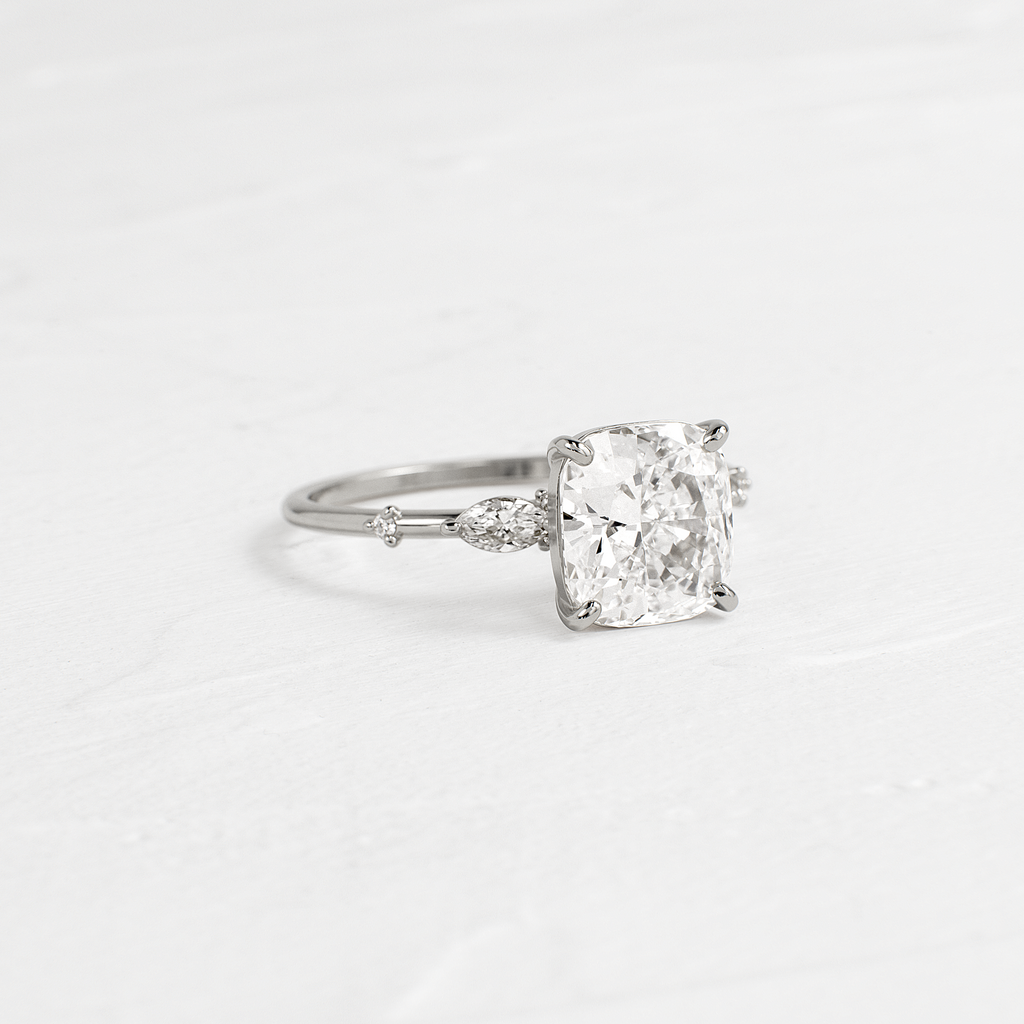 Solitaire-Oval Lab Grown Diamond Engagement Ring