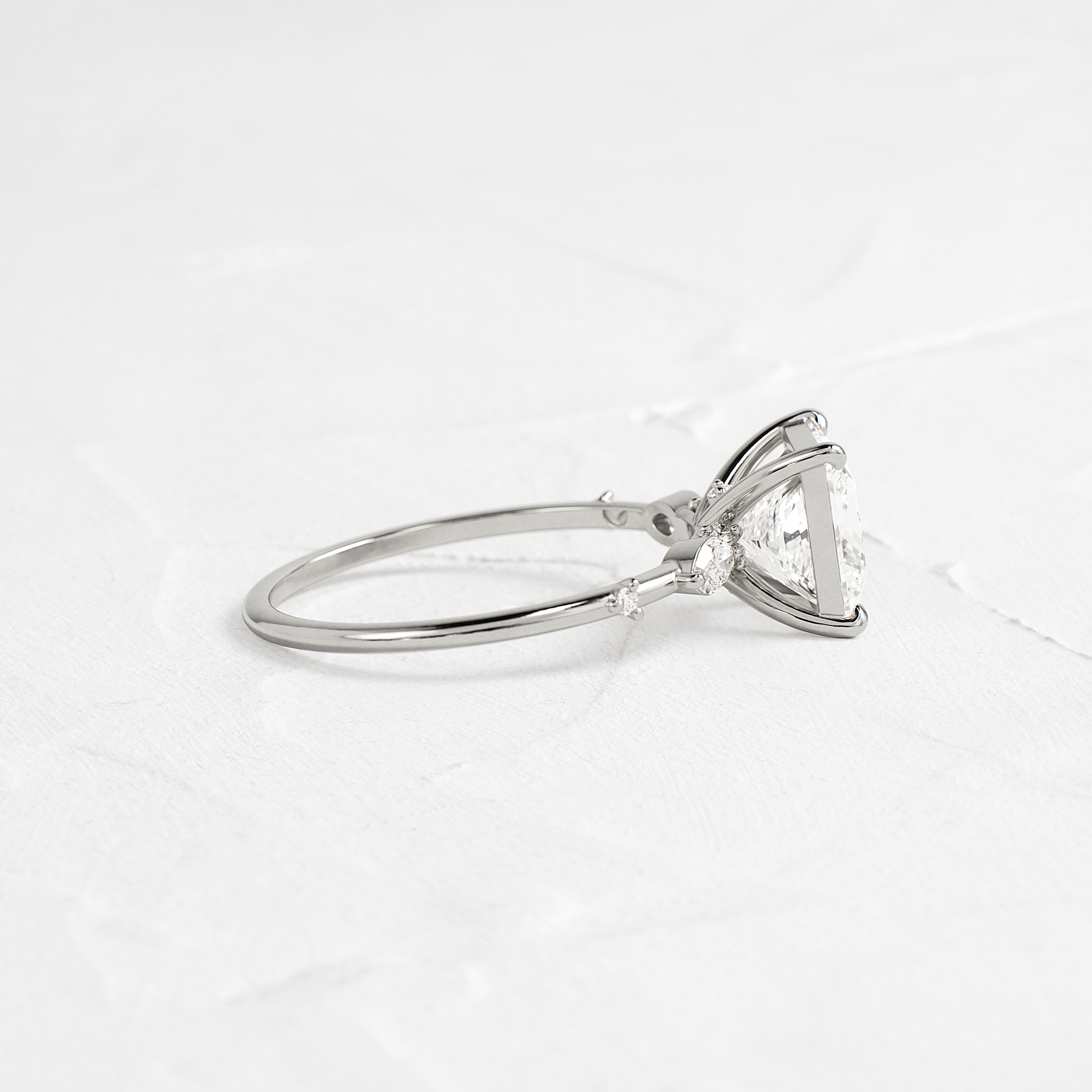 Solitaire-Oval Lab Grown Diamond Engagement Ring