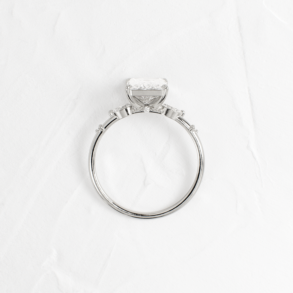 Solitaire-Oval Lab Grown Diamond Engagement Ring
