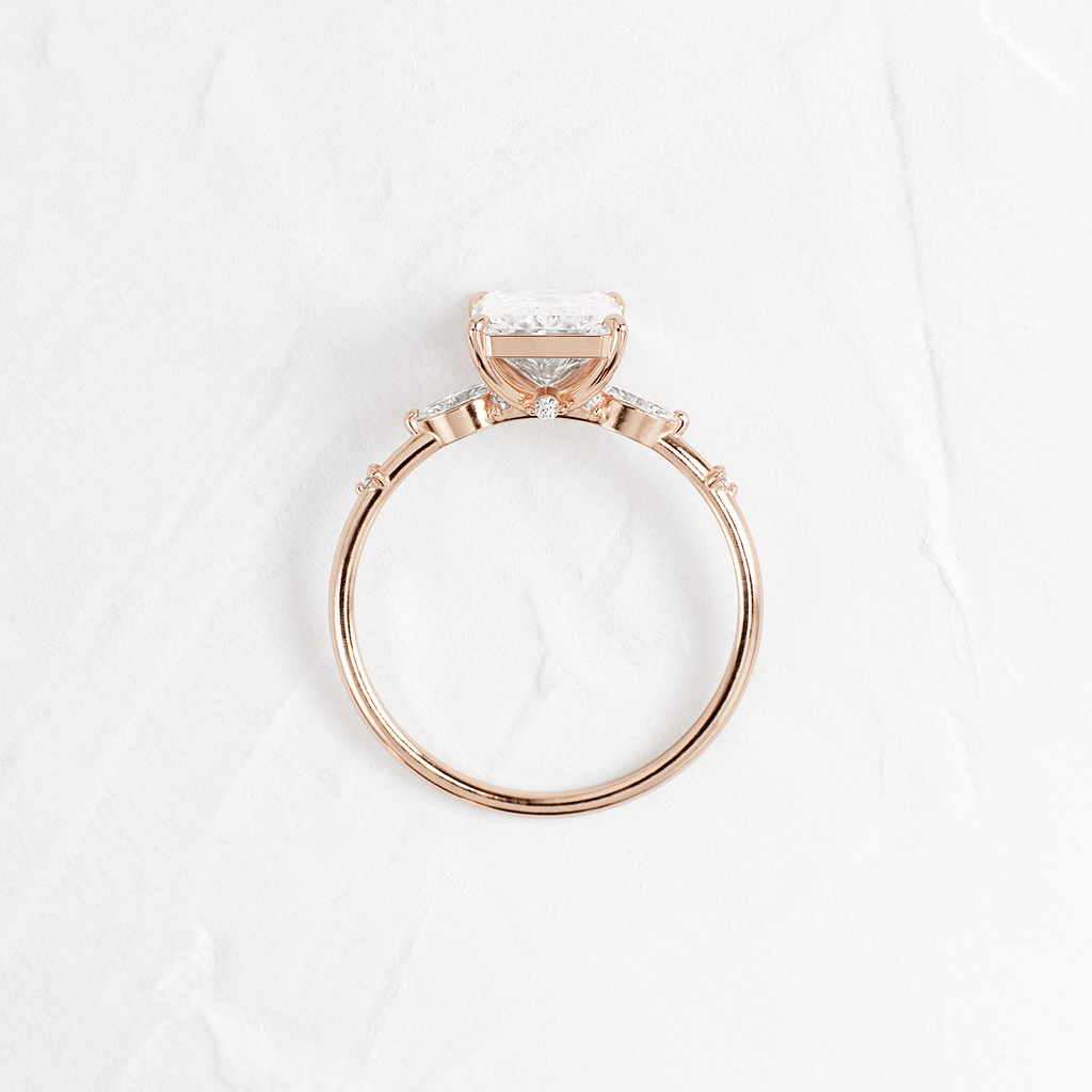 Solitaire-Oval Lab Grown Diamond Engagement Ring