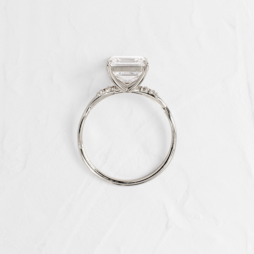 Solitaire-Oval Lab Grown Diamond Engagement Ring