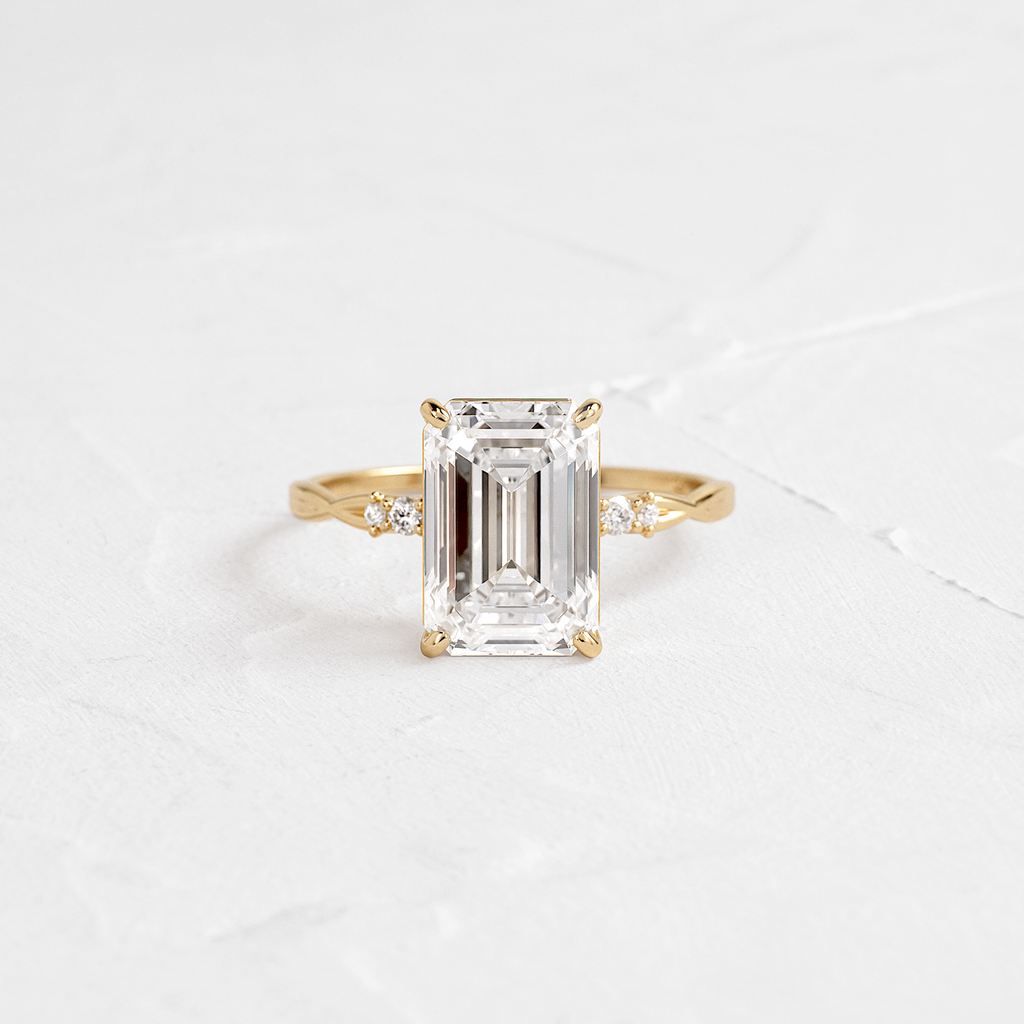 Solitaire-Oval Lab Grown Diamond Engagement Ring