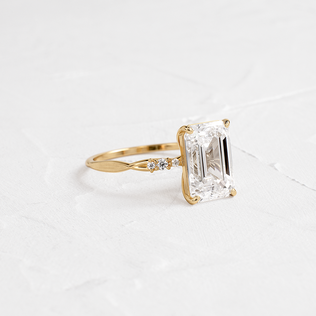 Solitaire-Oval Lab Grown Diamond Engagement Ring
