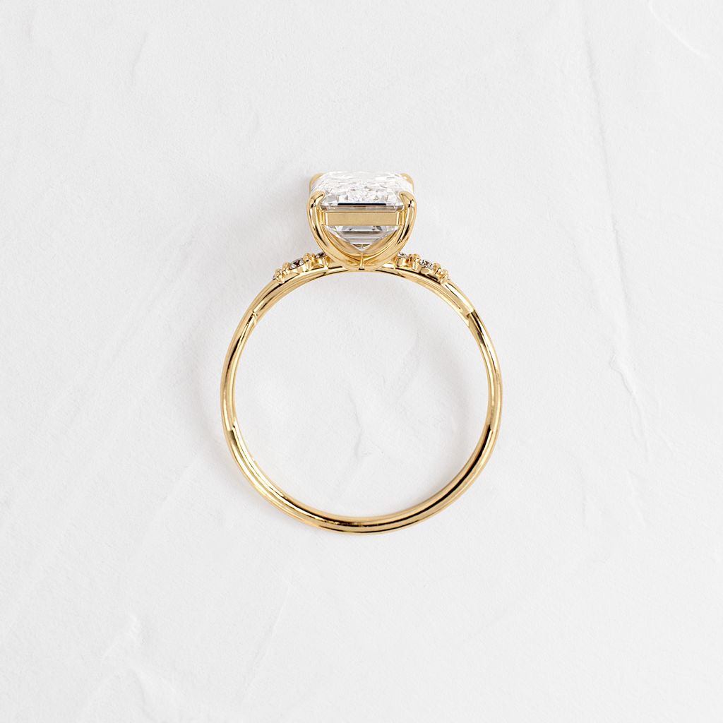 Solitaire-Oval Lab Grown Diamond Engagement Ring