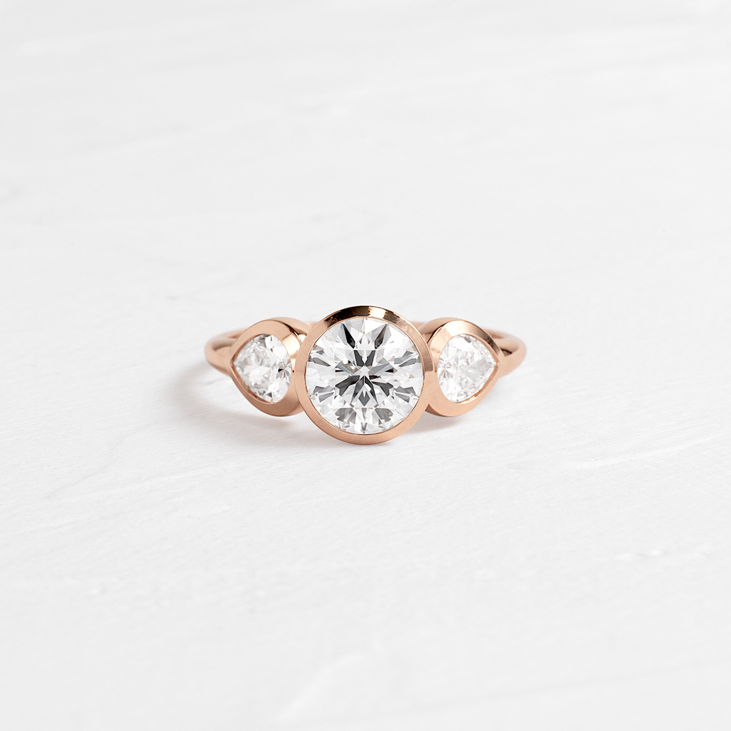 Solitaire-Oval Lab Grown Diamond Engagement Ring