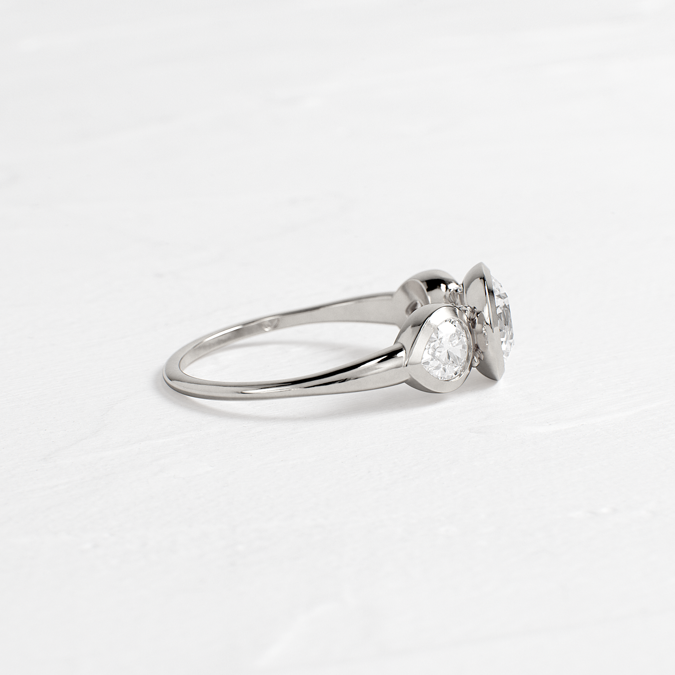 Solitaire-Oval Lab Grown Diamond Engagement Ring
