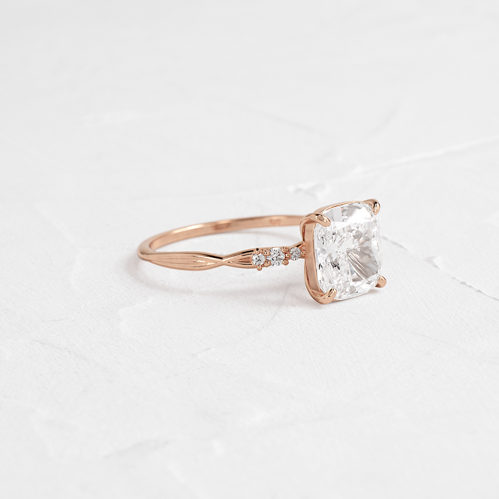 Solitaire-Oval Lab Grown Diamond Engagement Ring
