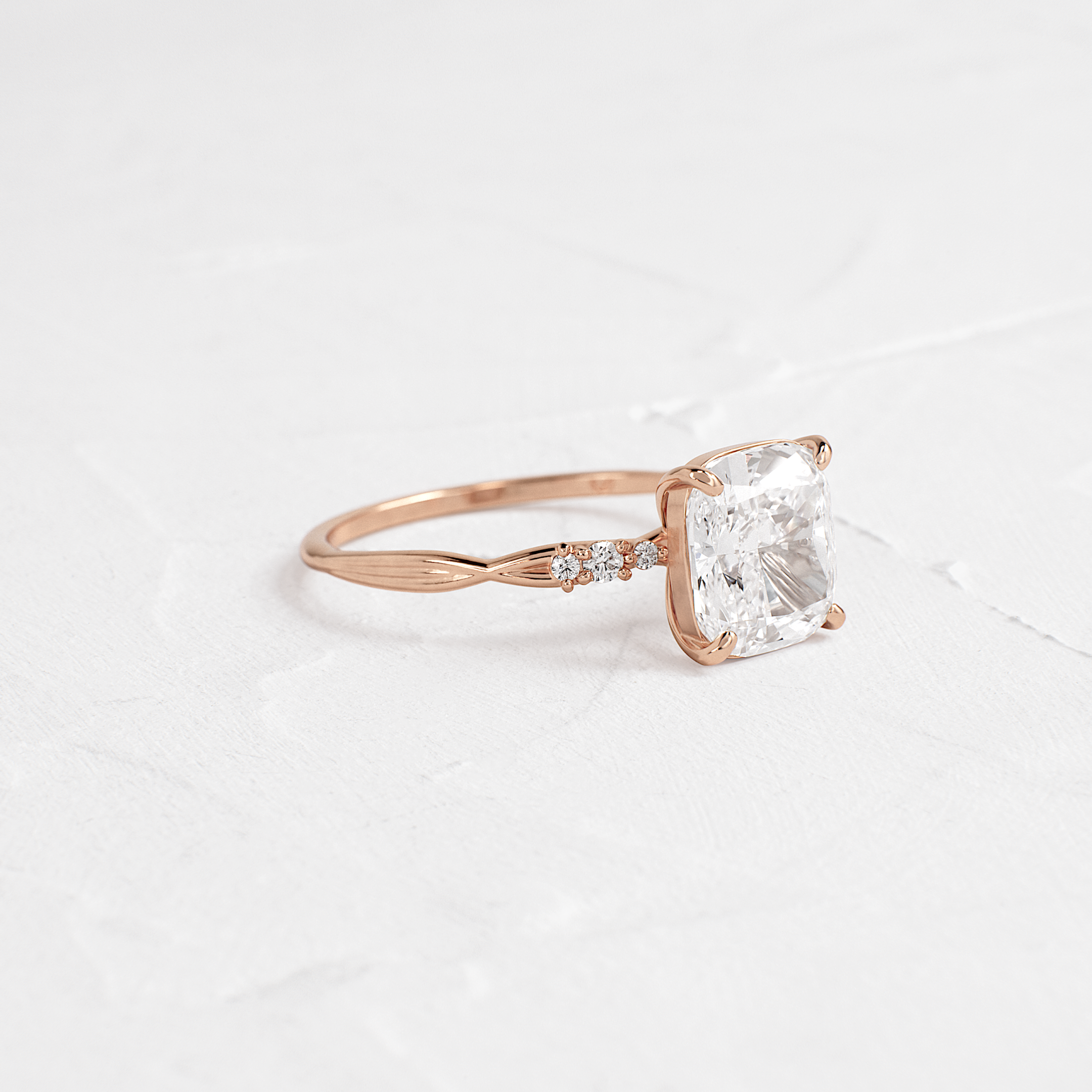 Solitaire-Oval Lab Grown Diamond Engagement Ring