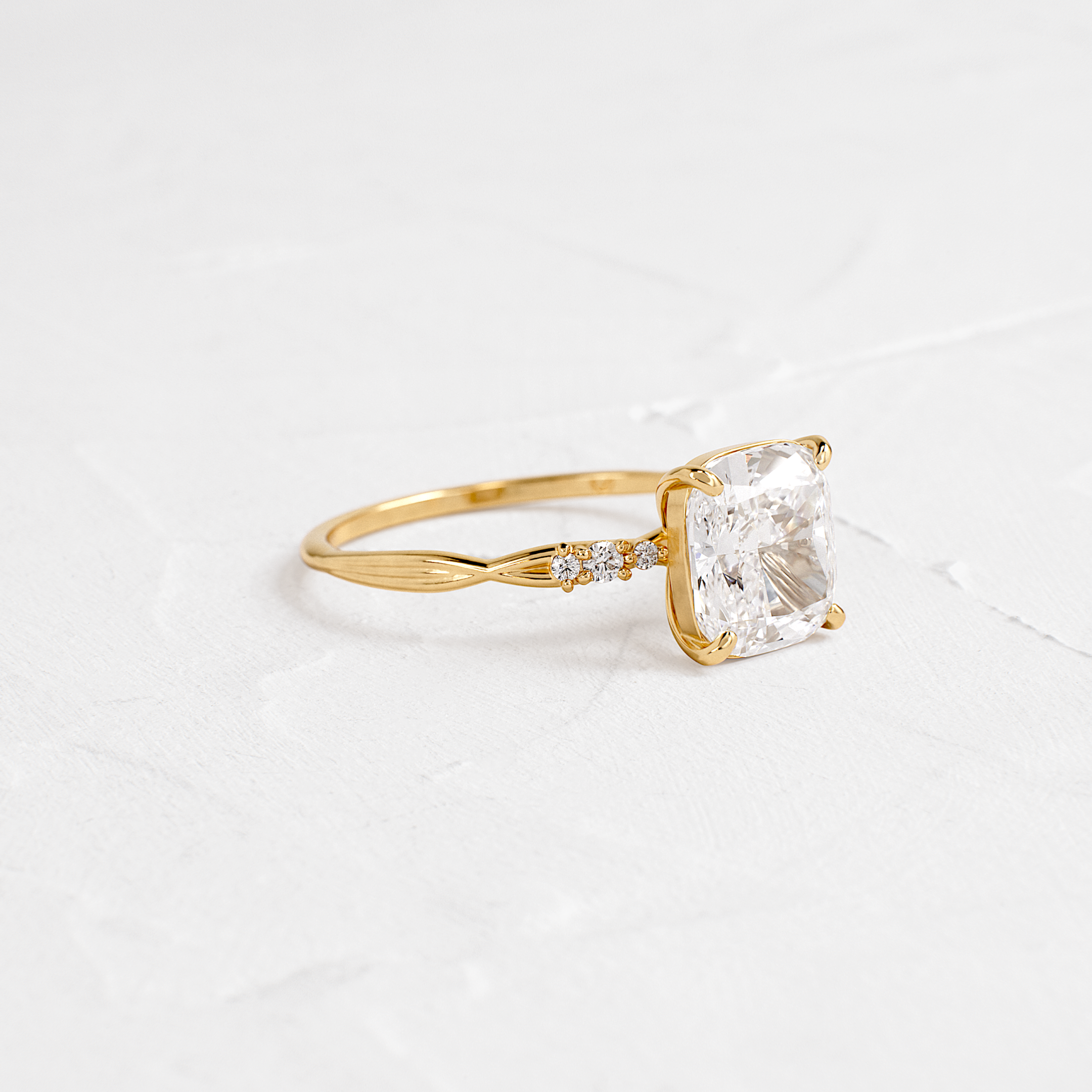 Solitaire-Oval Lab Grown Diamond Engagement Ring