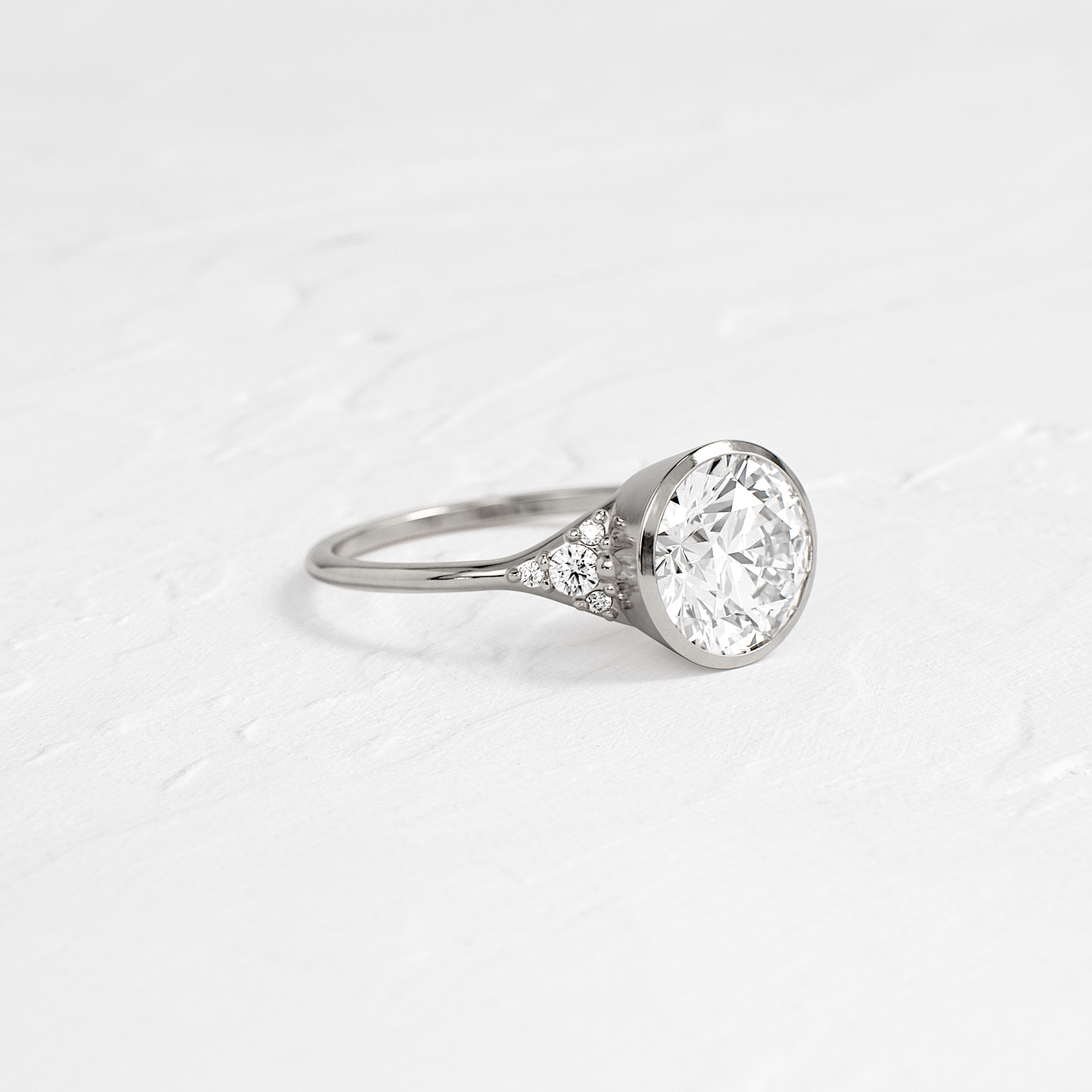 Solitaire-Oval Lab Grown Diamond Engagement Ring