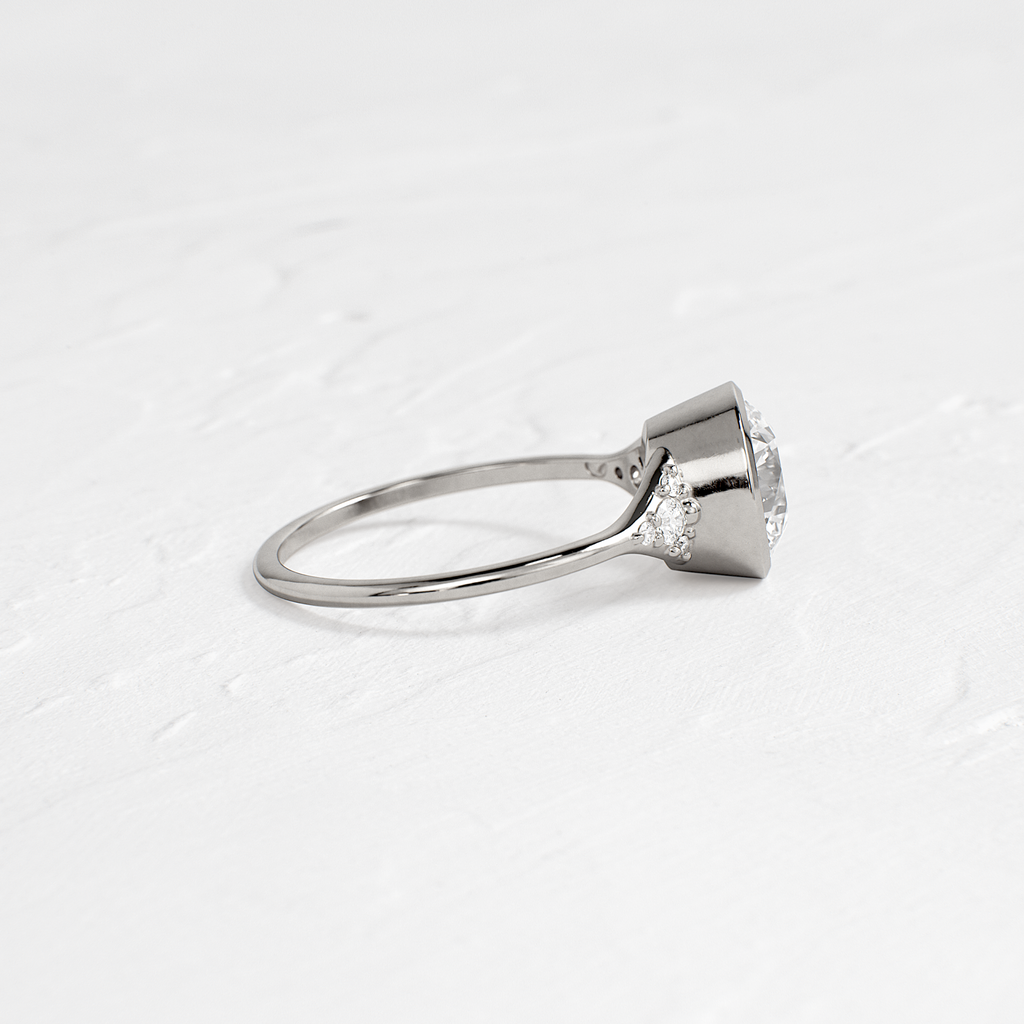 Solitaire-Oval Lab Grown Diamond Engagement Ring