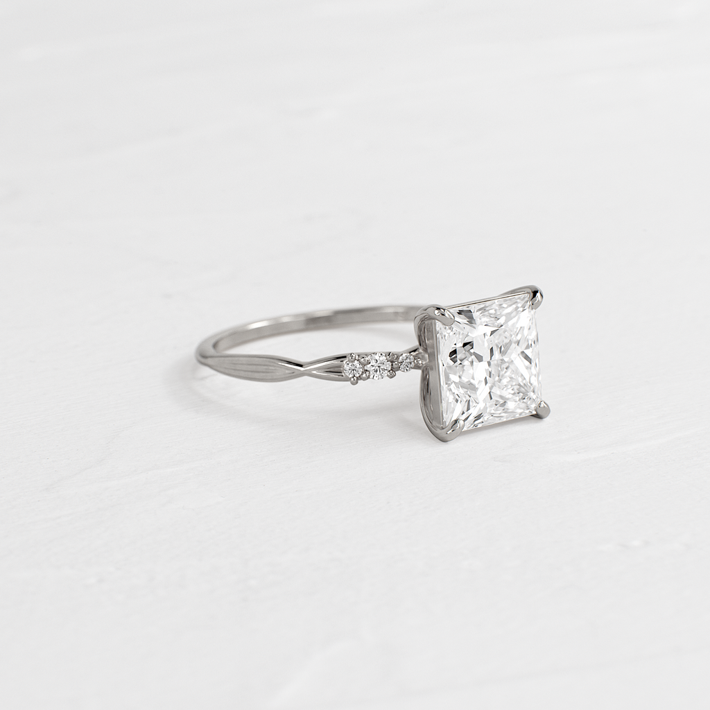 Solitaire-Oval Lab Grown Diamond Engagement Ring