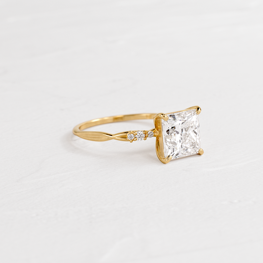 Solitaire-Oval Lab Grown Diamond Engagement Ring