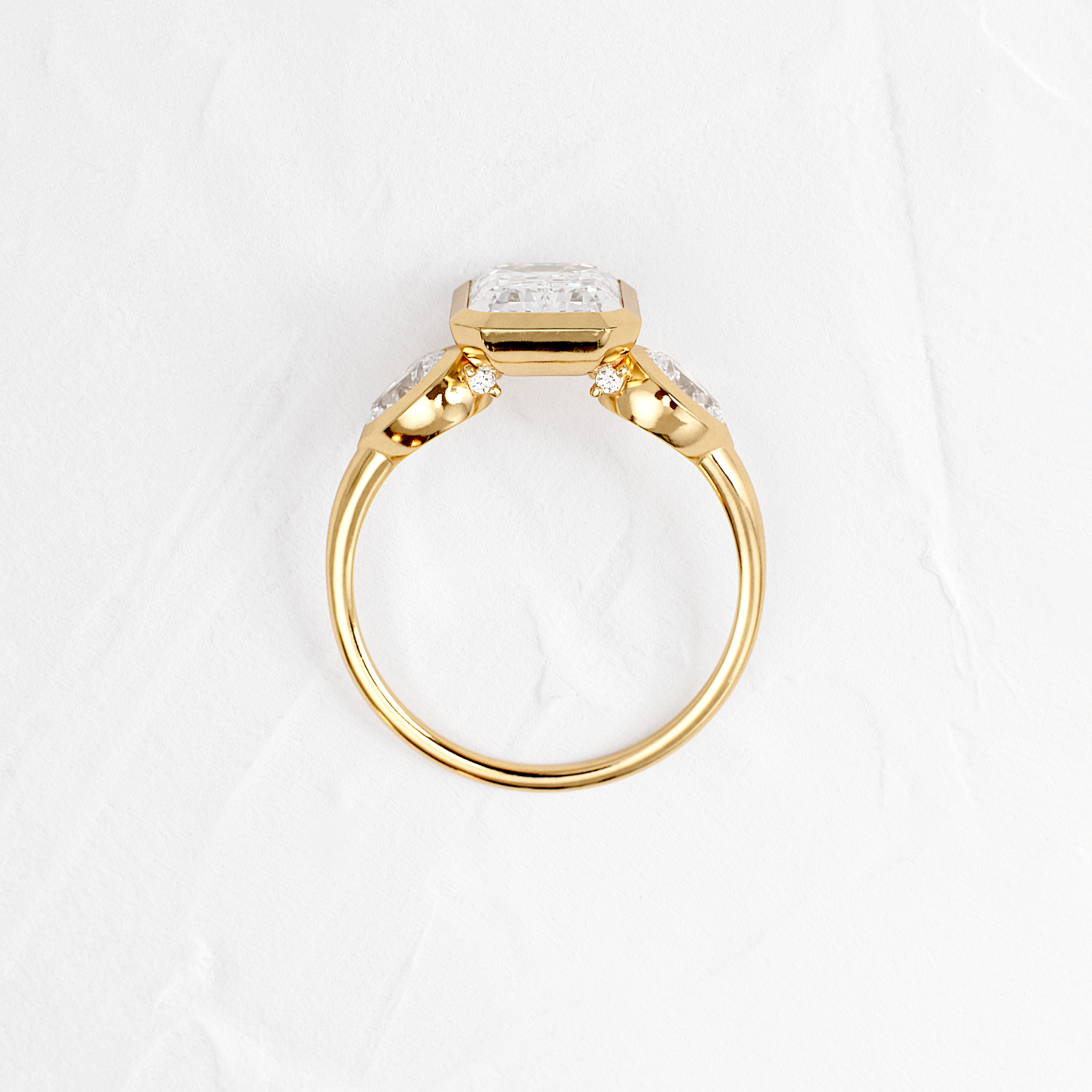 Solitaire-Oval Lab Grown Diamond Engagement Ring