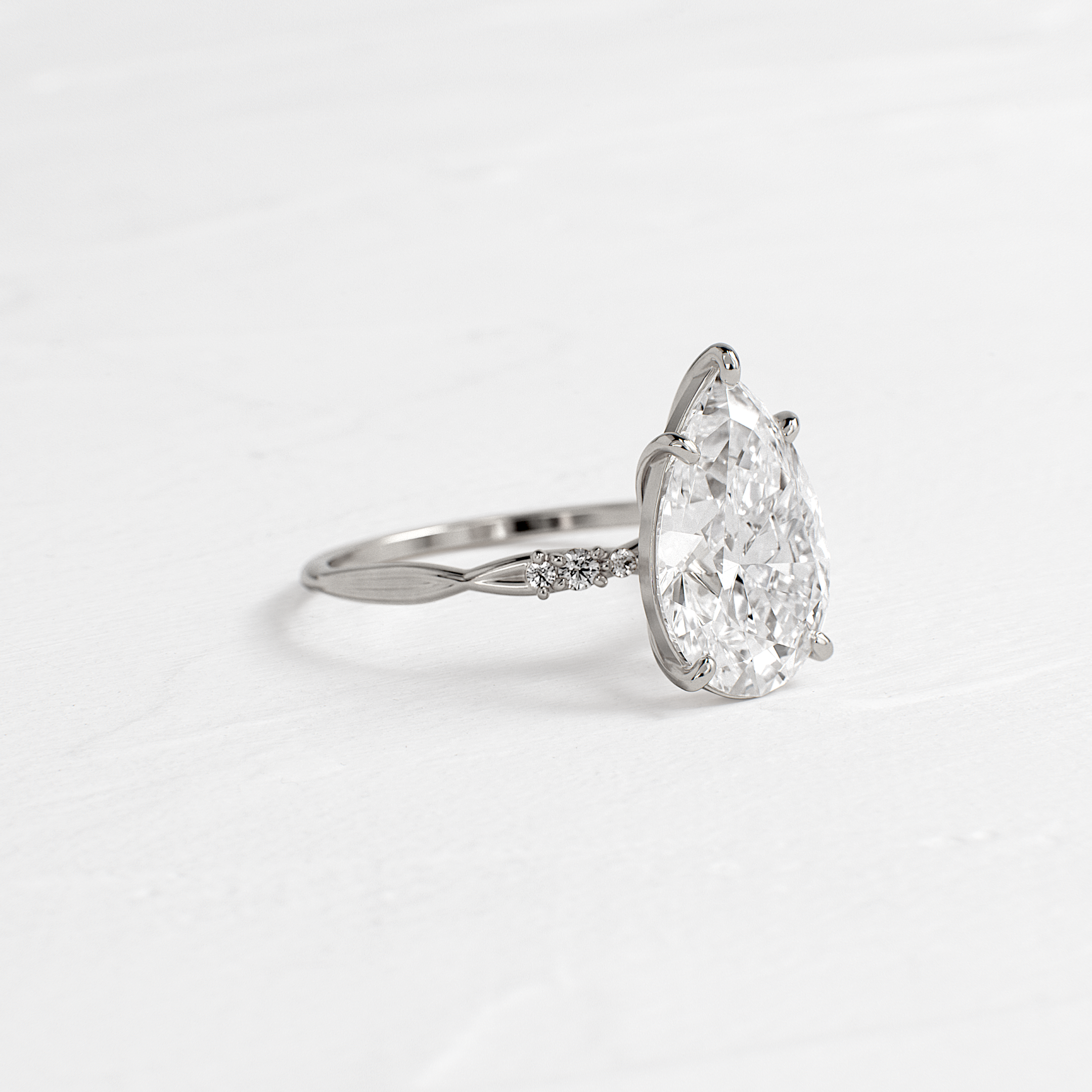 Solitaire-Oval Lab Grown Diamond Engagement Ring