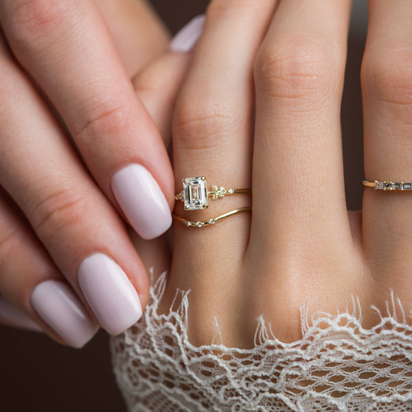 Cluster-Emerald Lab Grown Diamond Engagement Ring - Solitaire-Oval Lab Grown Diamond Engagement Ring