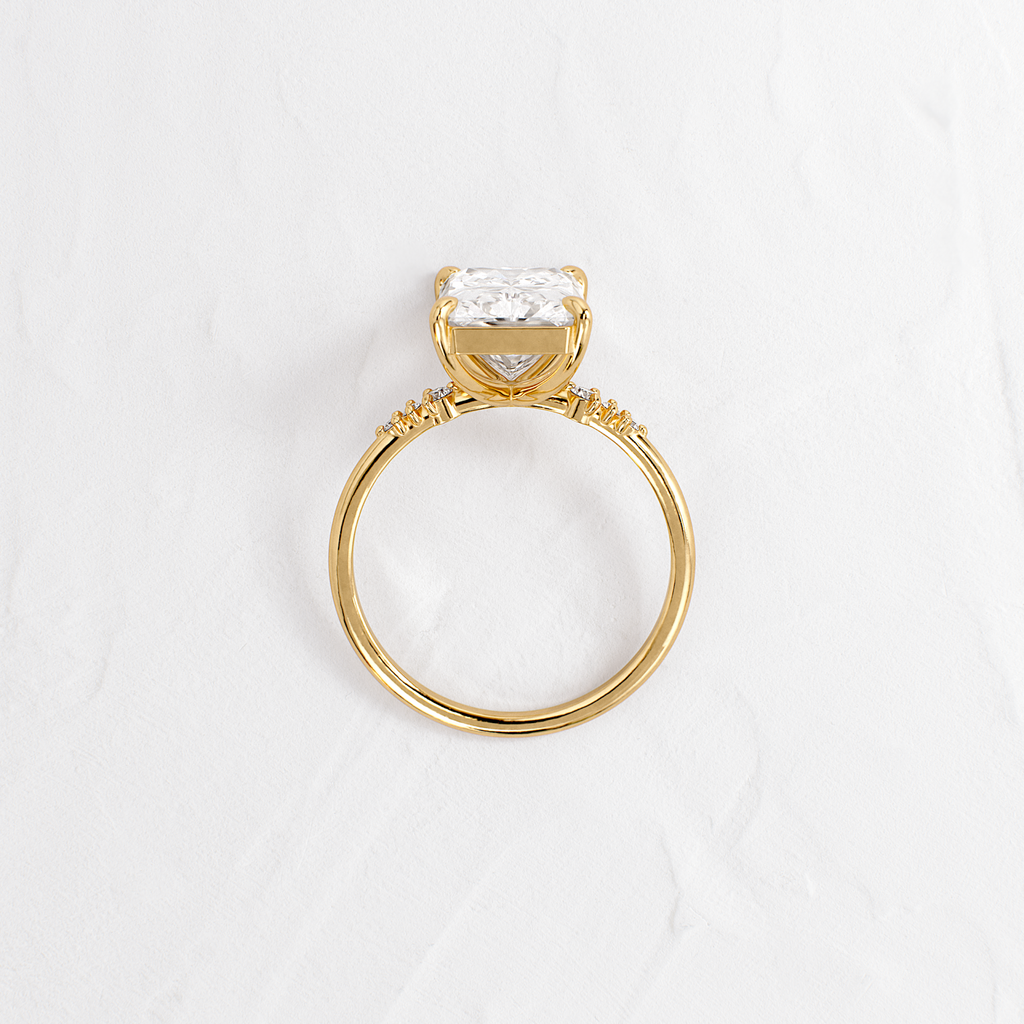 Solitaire-Oval Lab Grown Diamond Engagement Ring
