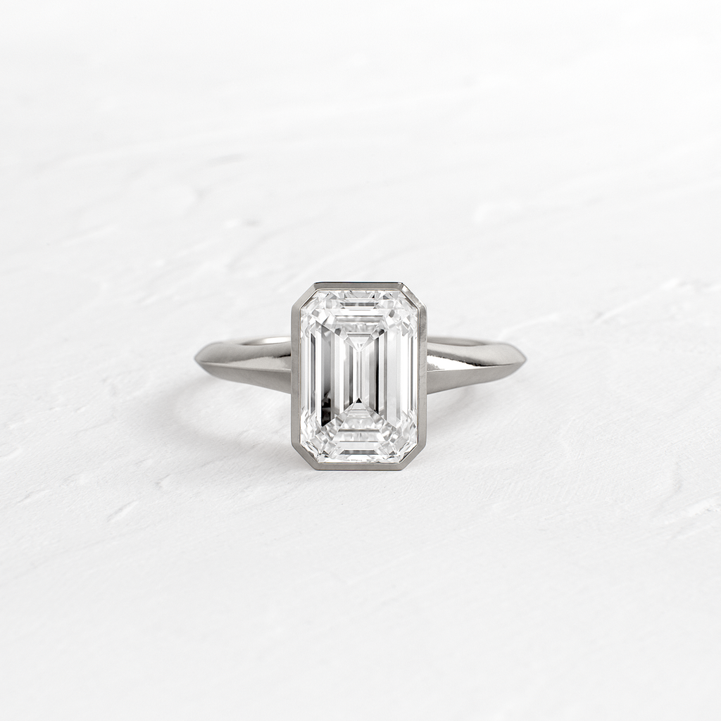 Solitaire-Oval Lab Grown Diamond Engagement Ring