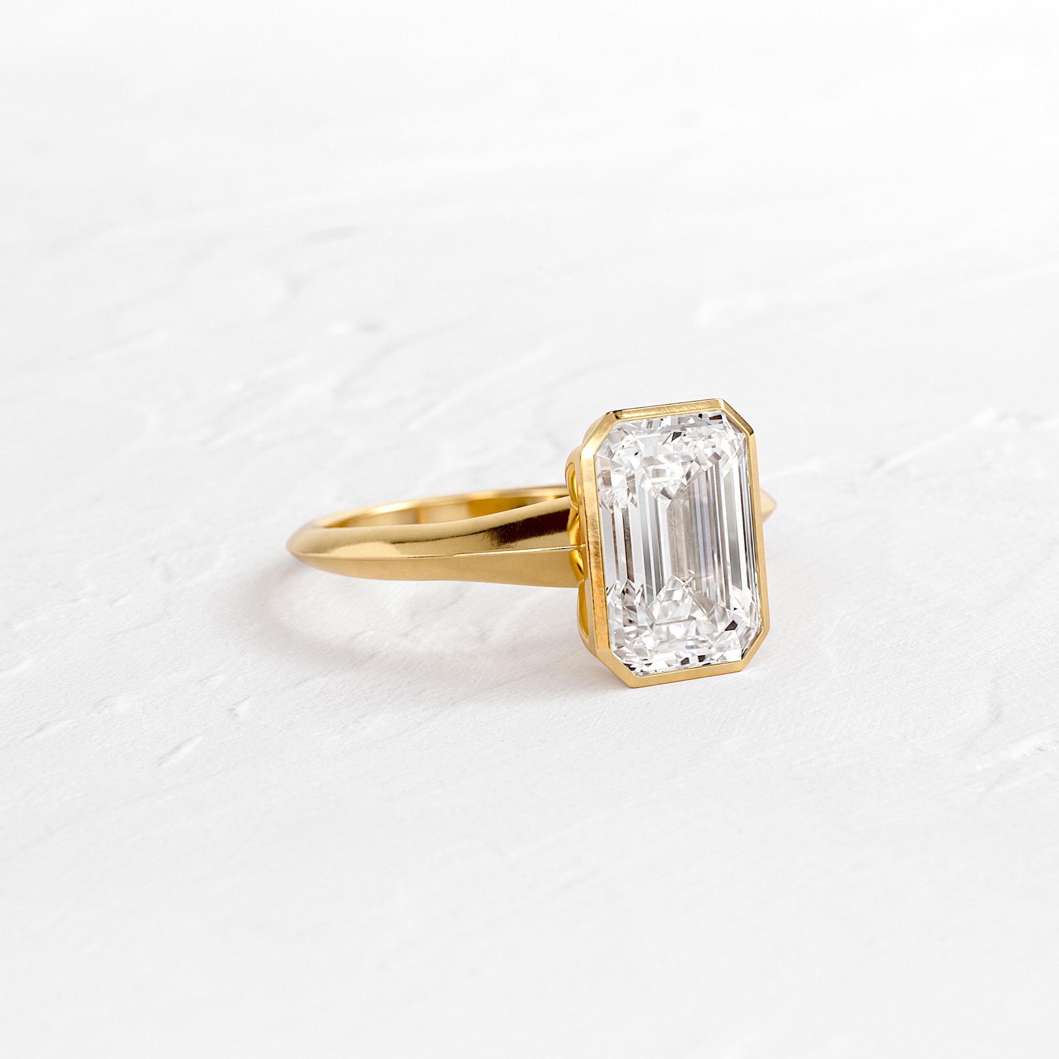 Solitaire-Oval Lab Grown Diamond Engagement Ring