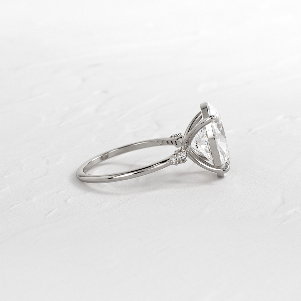 Solitaire-Oval Lab Grown Diamond Engagement Ring