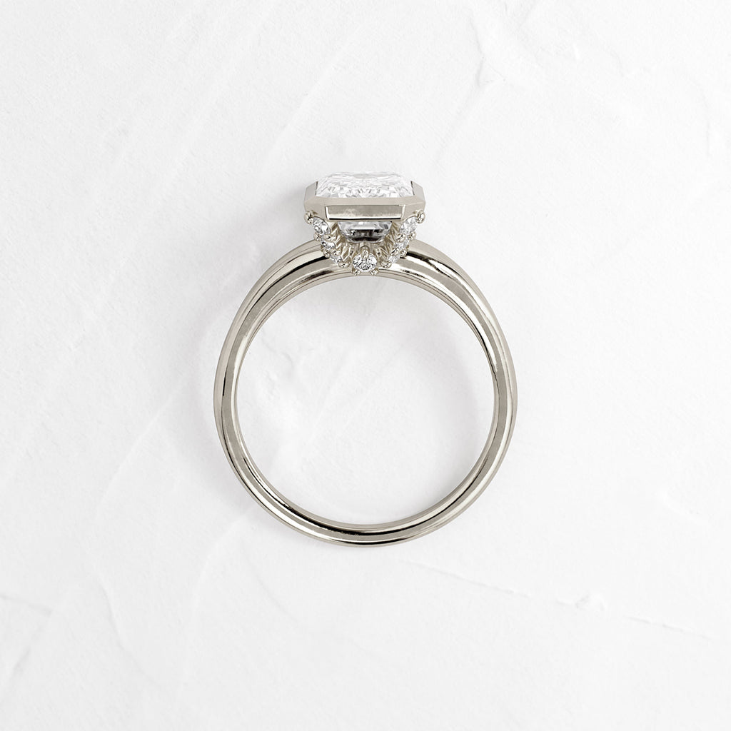 Solitaire-Oval Lab Grown Diamond Engagement Ring
