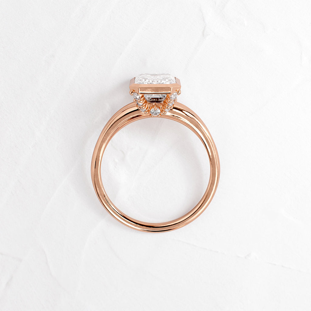 Solitaire-Oval Lab Grown Diamond Engagement Ring