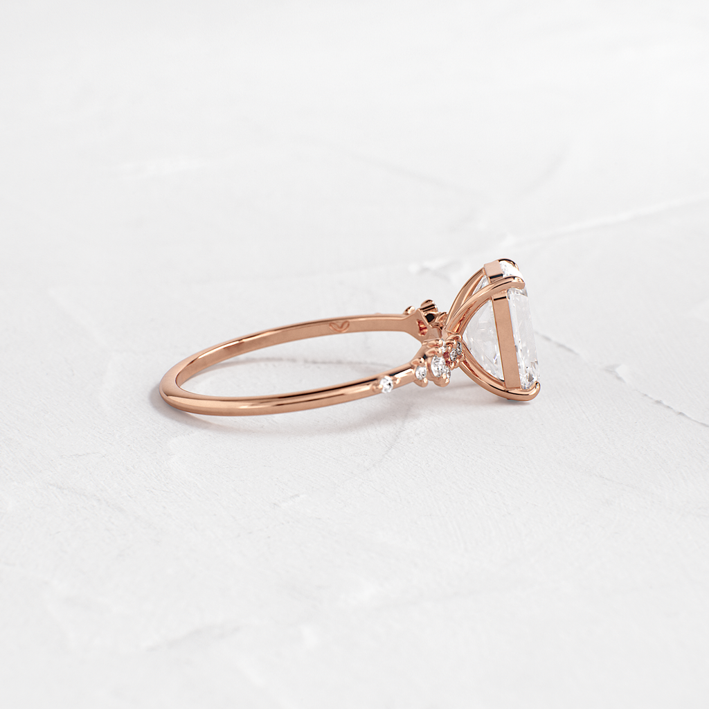 Solitaire-Oval Lab Grown Diamond Engagement Ring