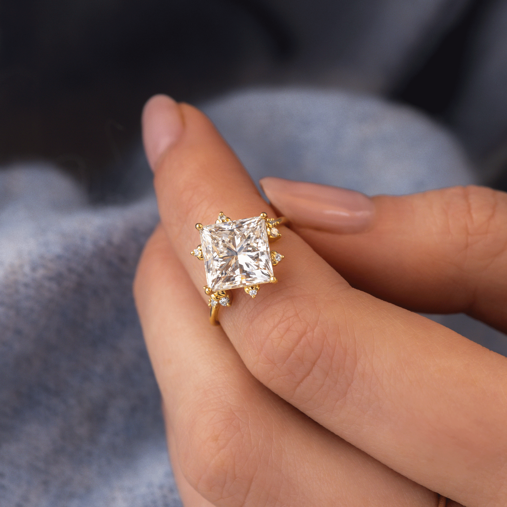 Solitaire-Oval Lab Grown Diamond Engagement Ring