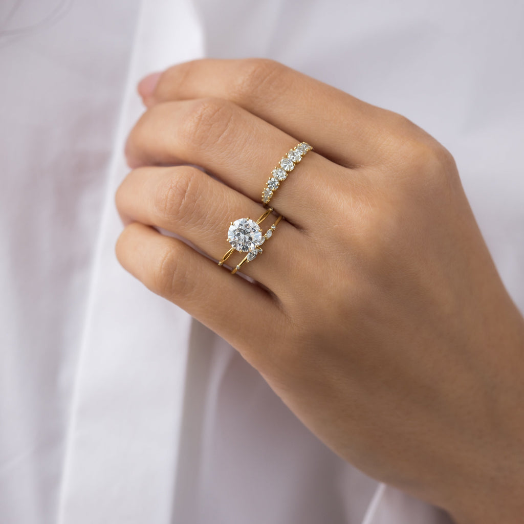 Solitaire-Oval Lab Grown Diamond Engagement Ring