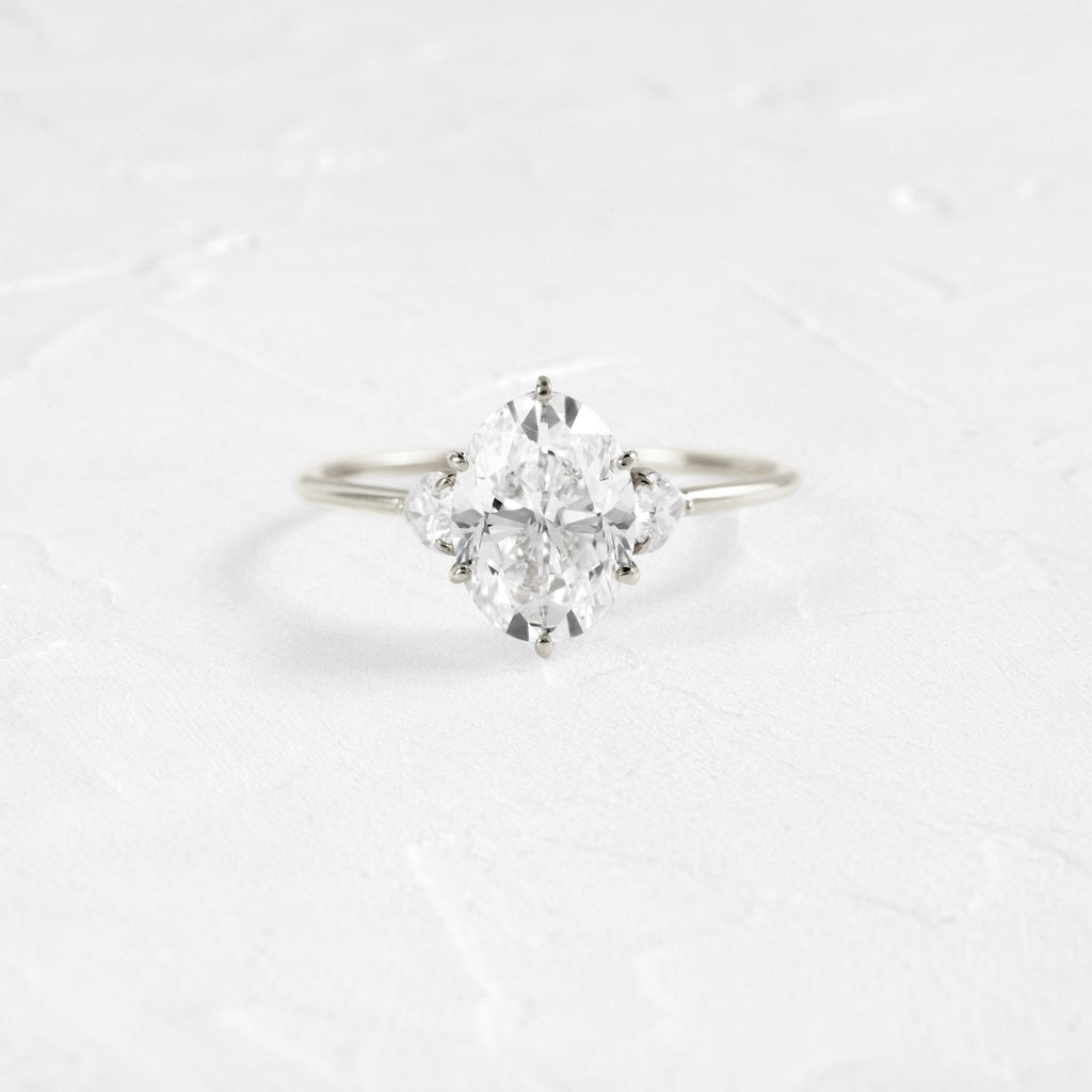 Solitaire-Oval Lab Grown Diamond Engagement Ring