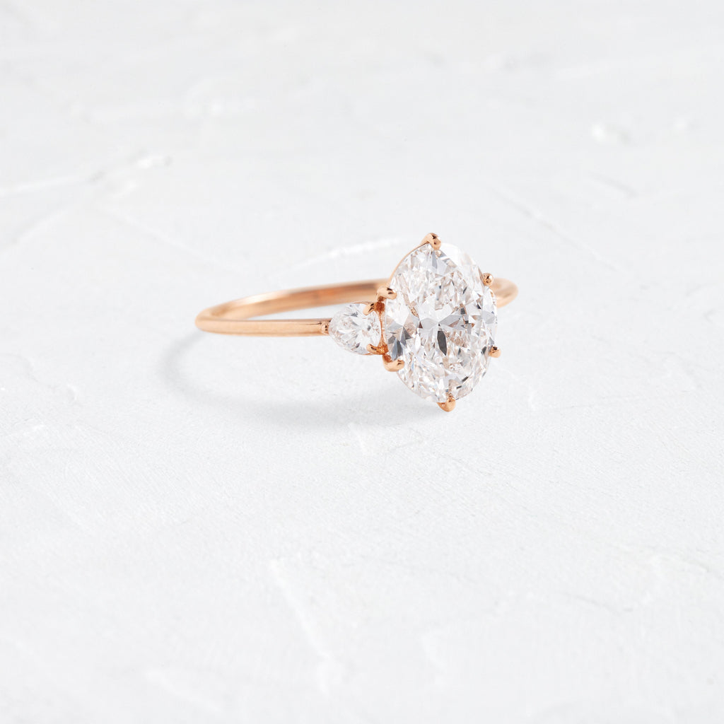 Solitaire-Oval Lab Grown Diamond Engagement Ring