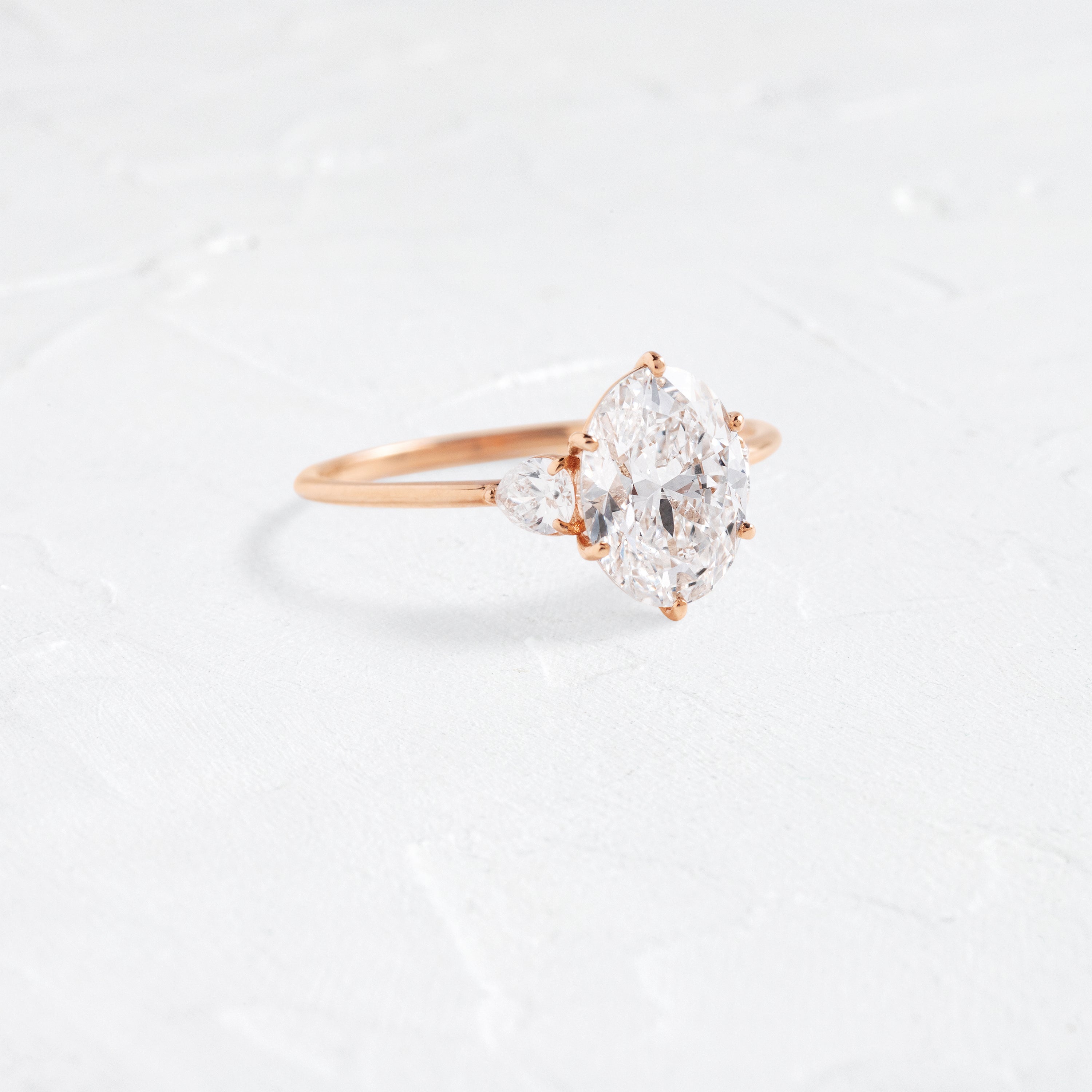 Solitaire-Oval Lab Grown Diamond Engagement Ring