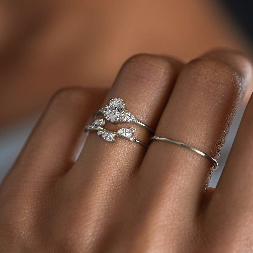 Solitaire-Oval Lab Grown Diamond Engagement Ring
