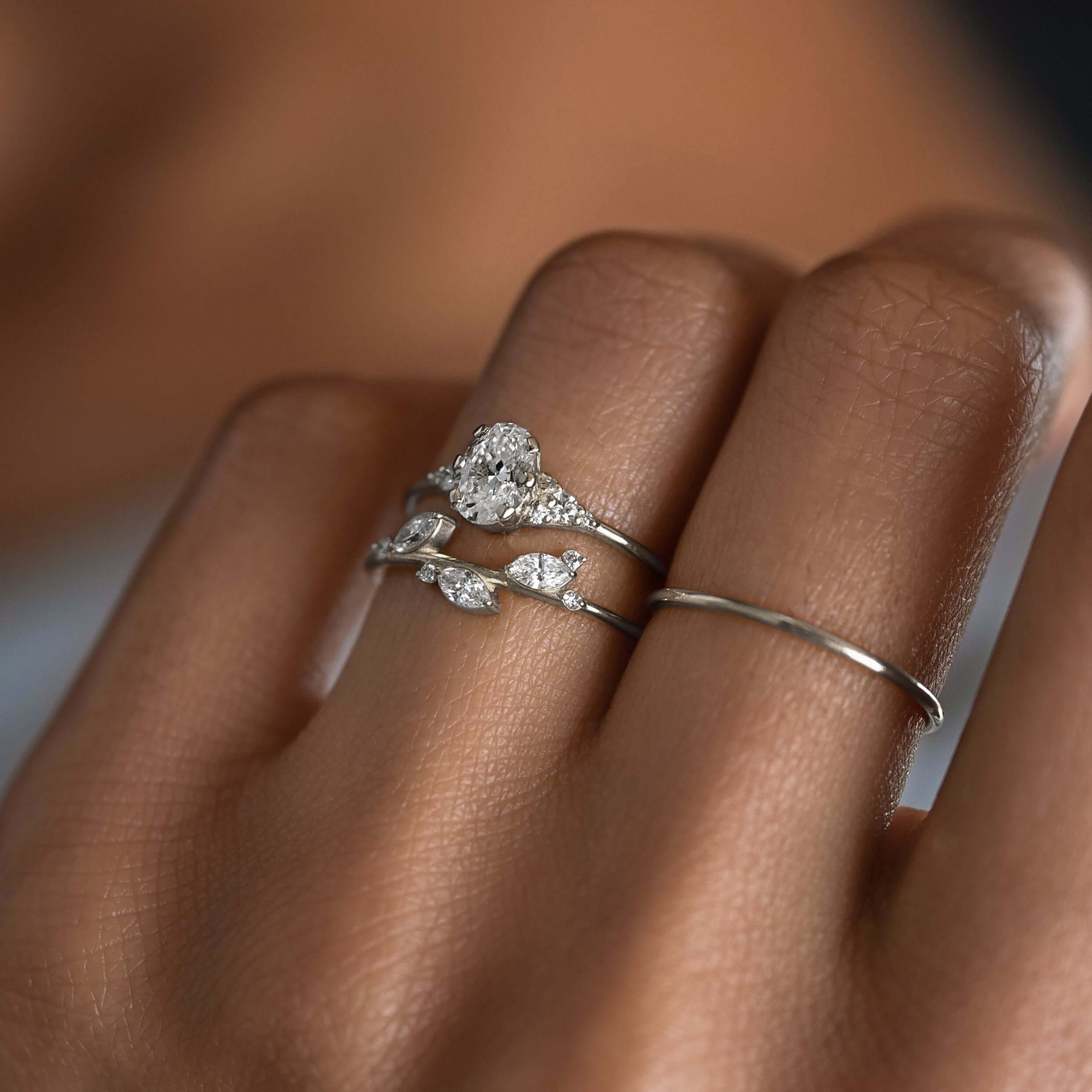 Solitaire-Oval Lab Grown Diamond Engagement Ring