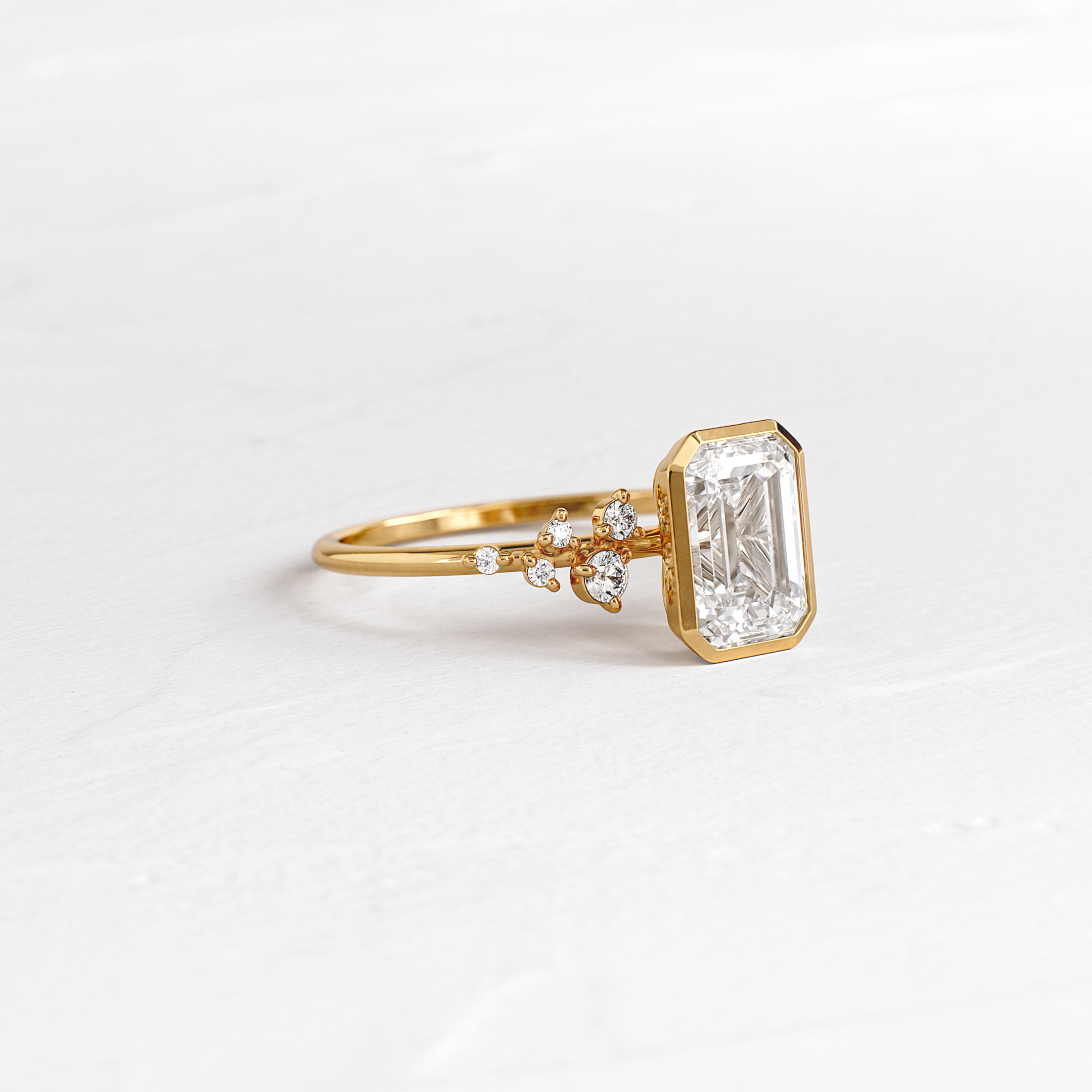 Solitaire-Oval Lab Grown Diamond Engagement Ring