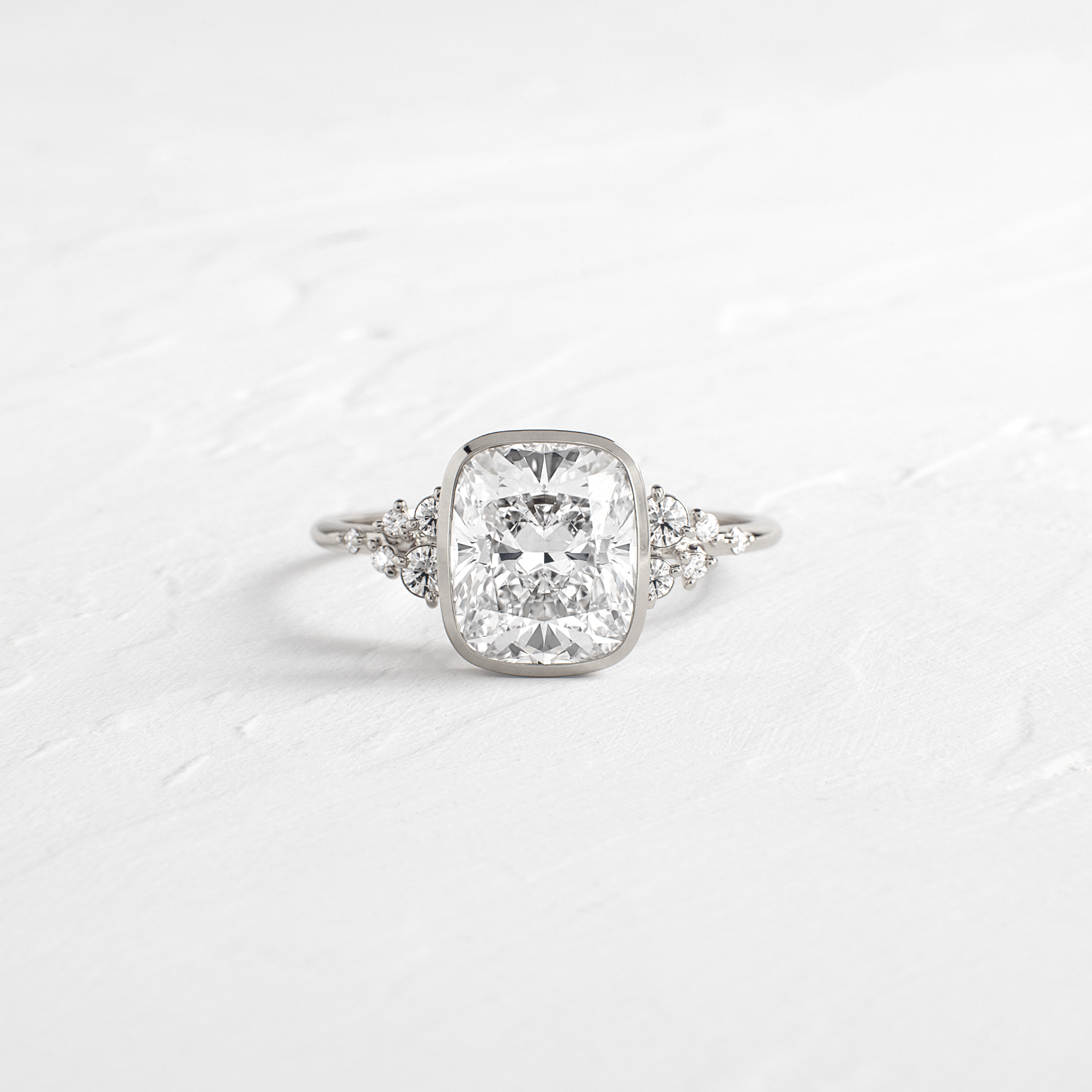 Solitaire-Oval Lab Grown Diamond Engagement Ring