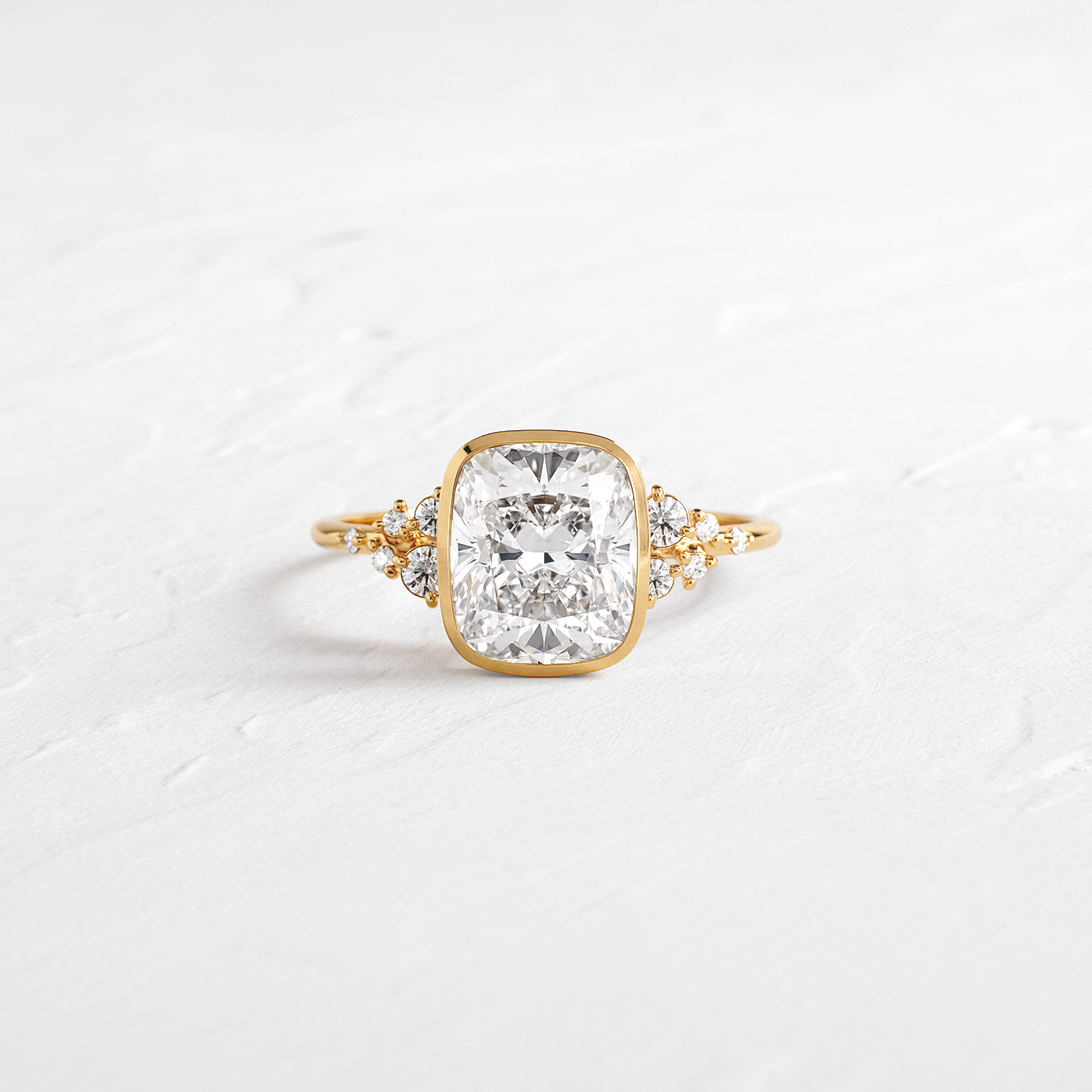 Solitaire-Oval Lab Grown Diamond Engagement Ring