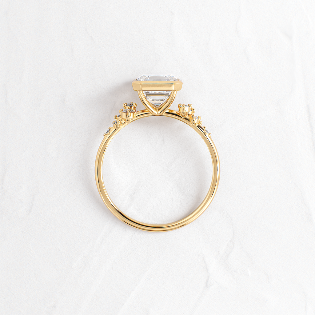 Solitaire-Oval Lab Grown Diamond Engagement Ring