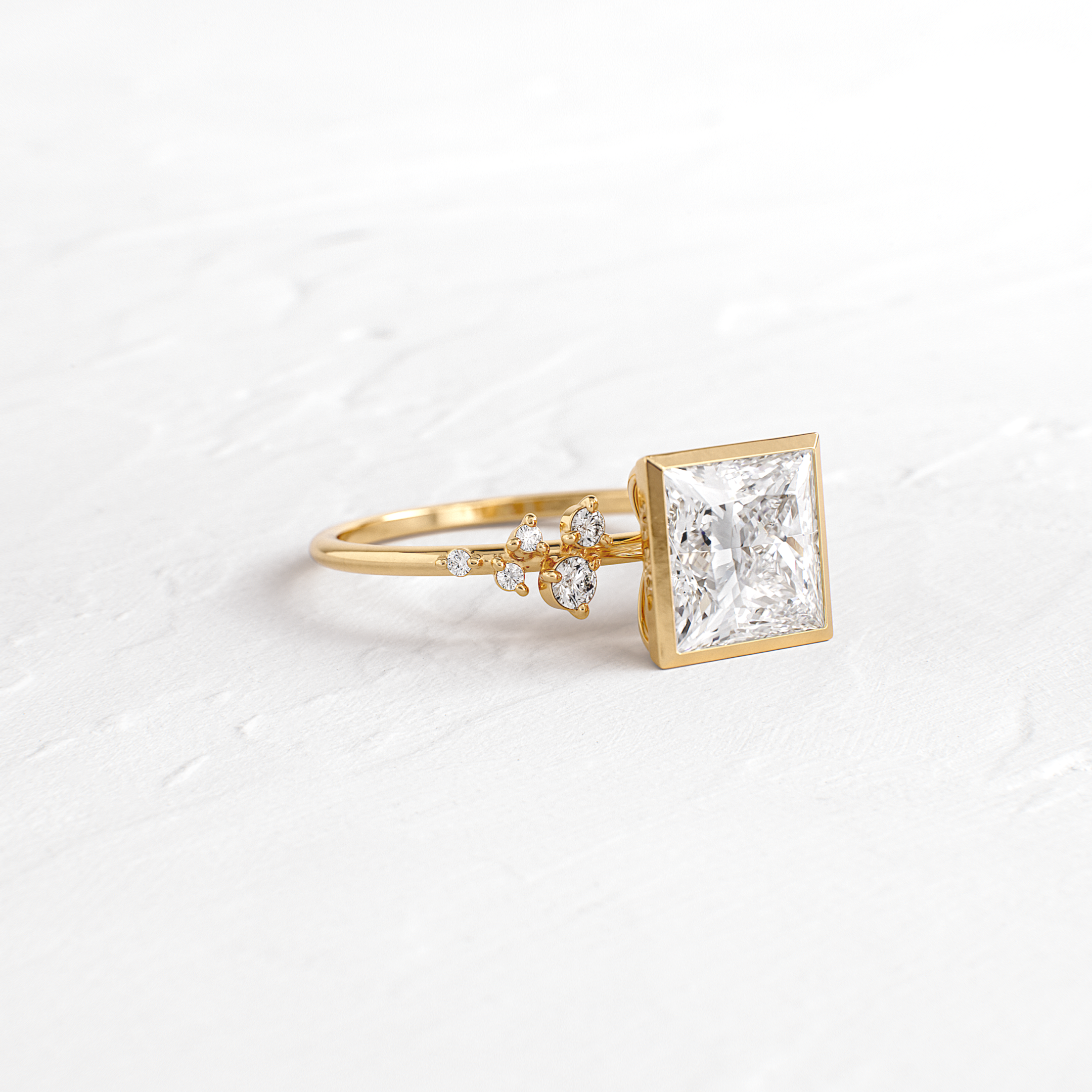 Solitaire-Oval Lab Grown Diamond Engagement Ring
