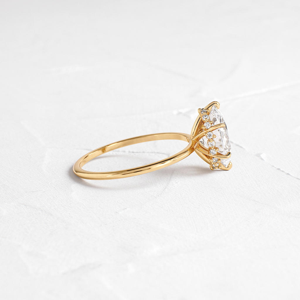 Solitaire-Oval Lab Grown Diamond Engagement Ring