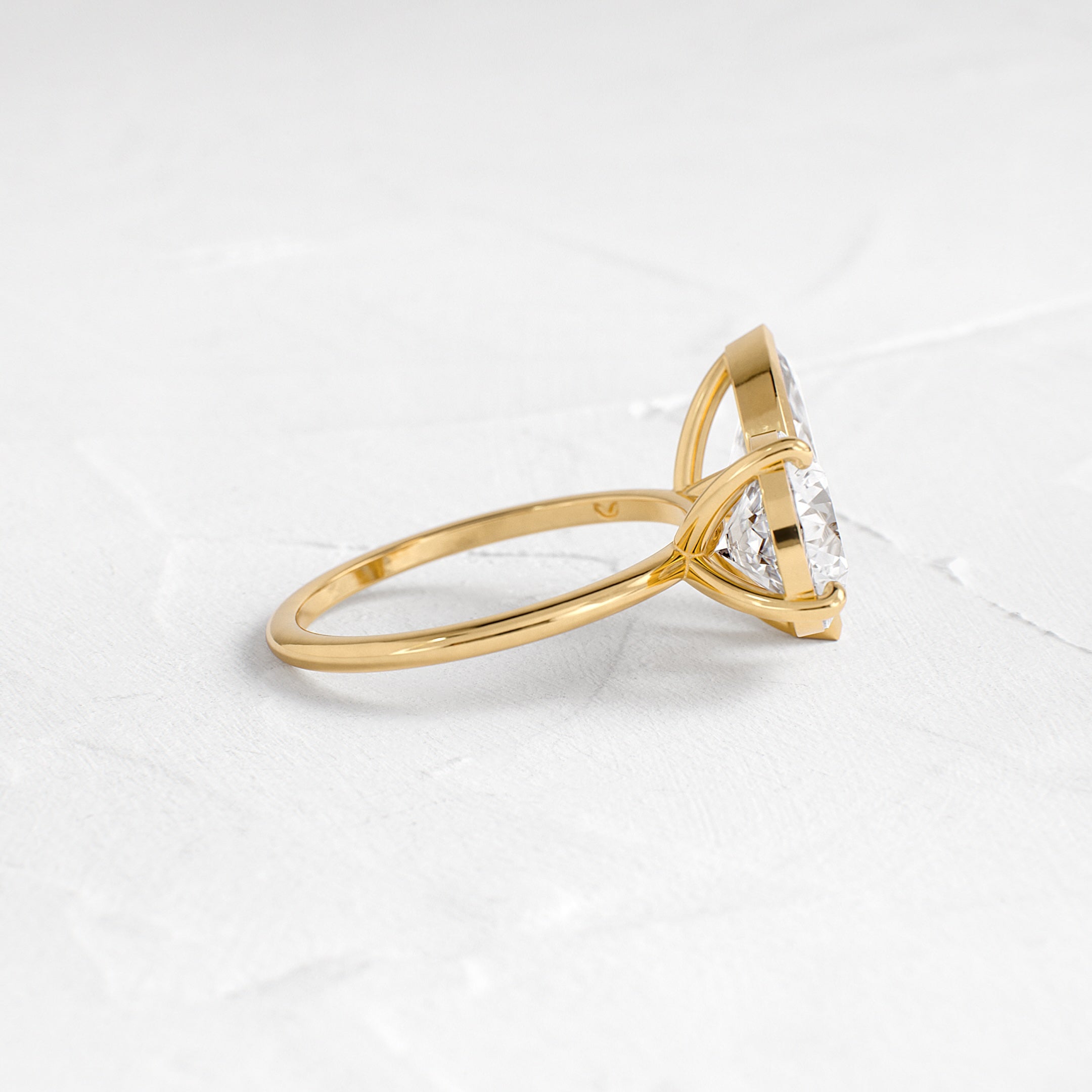 Solitaire-Oval Lab Grown Diamond Engagement Ring