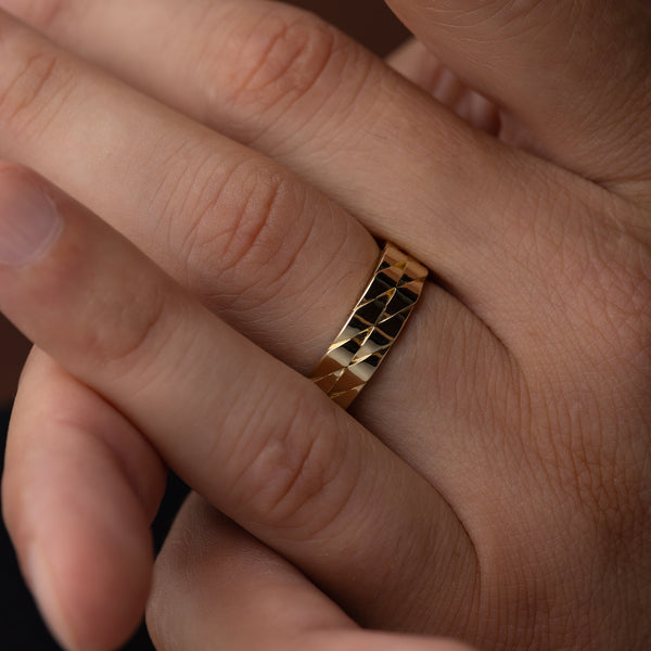 Woven Pattern- Men's Wedding Band - Classic- Men's Wedding Band