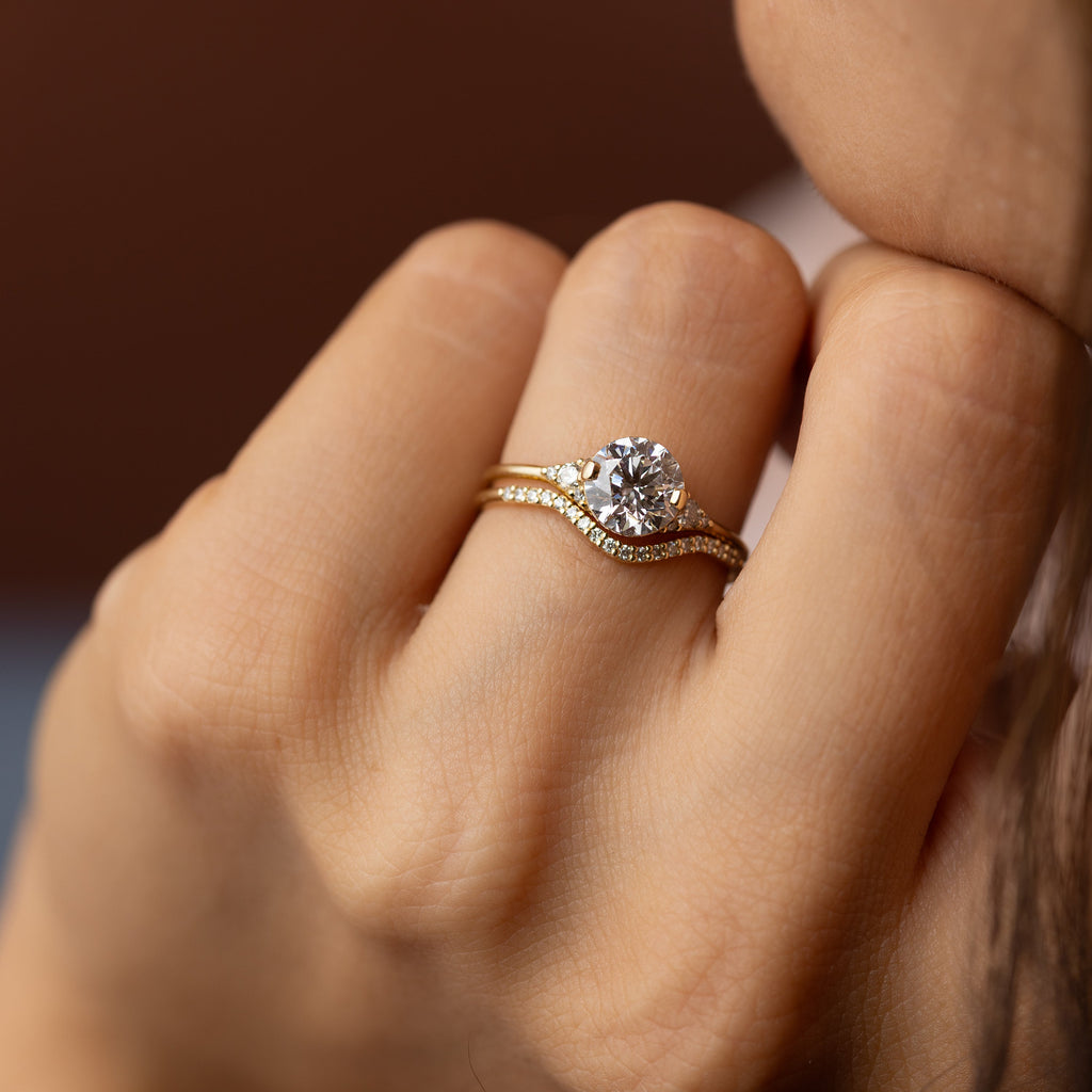 Solitaire-Oval Lab Grown Diamond Engagement Ring