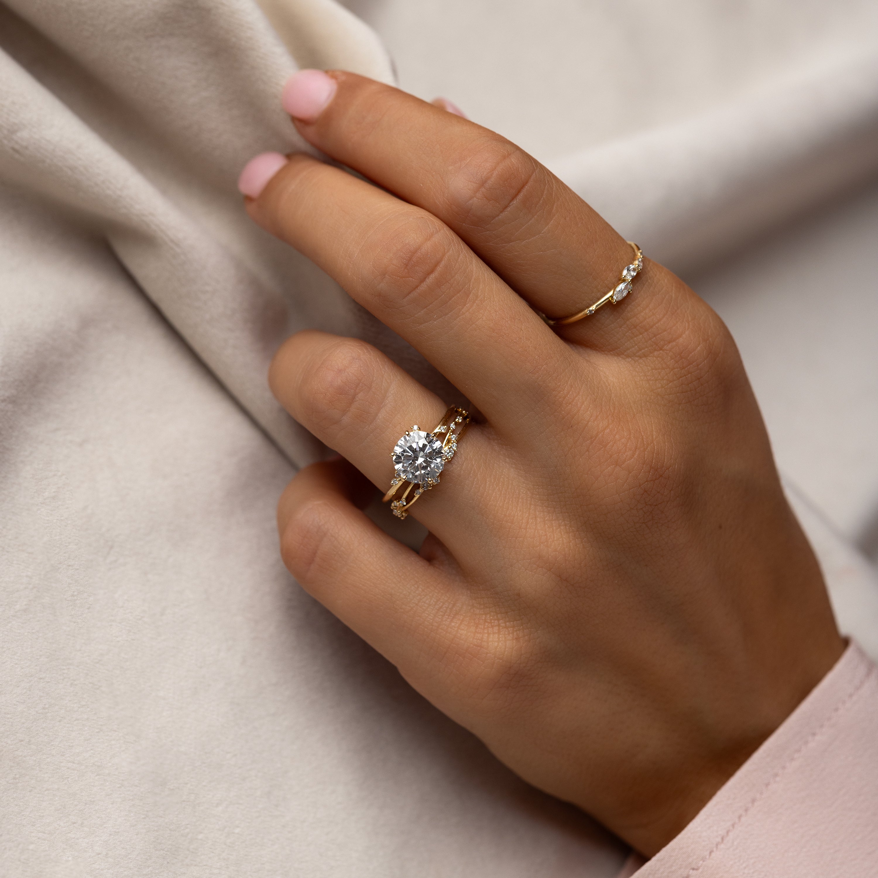 Solitaire-Oval Lab Grown Diamond Engagement Ring