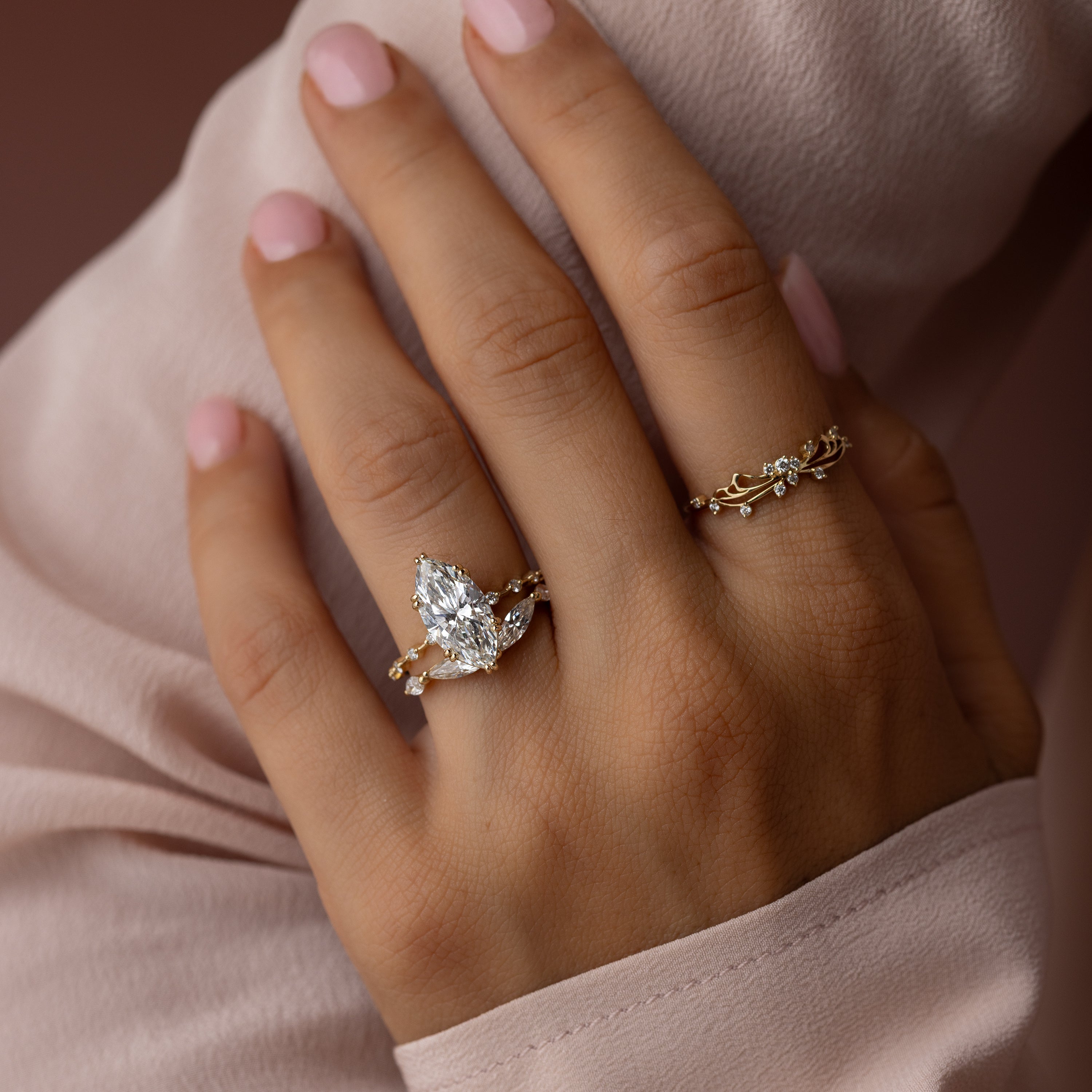 Solitaire-Oval Lab Grown Diamond Engagement Ring