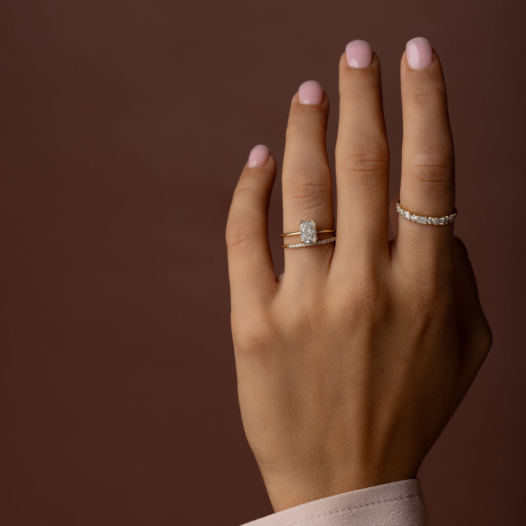 Solitaire-Oval Lab Grown Diamond Engagement Ring