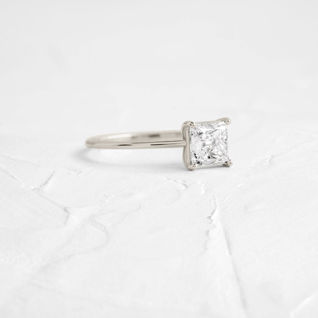 Solitaire-Oval Lab Grown Diamond Engagement Ring