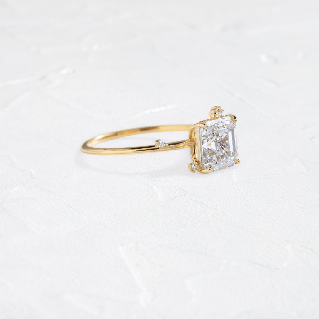 Solitaire-Oval Lab Grown Diamond Engagement Ring