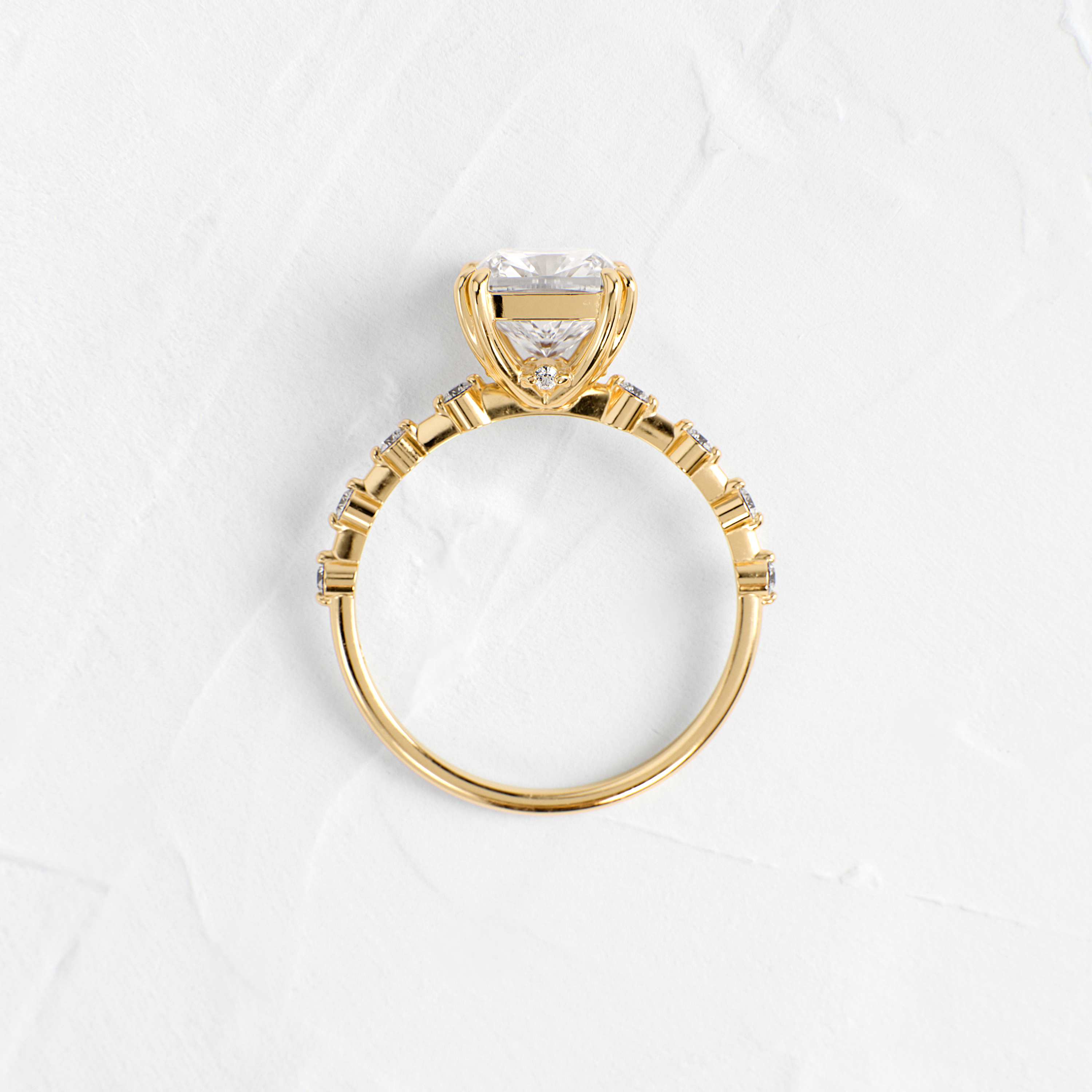 Solitaire-Oval Lab Grown Diamond Engagement Ring
