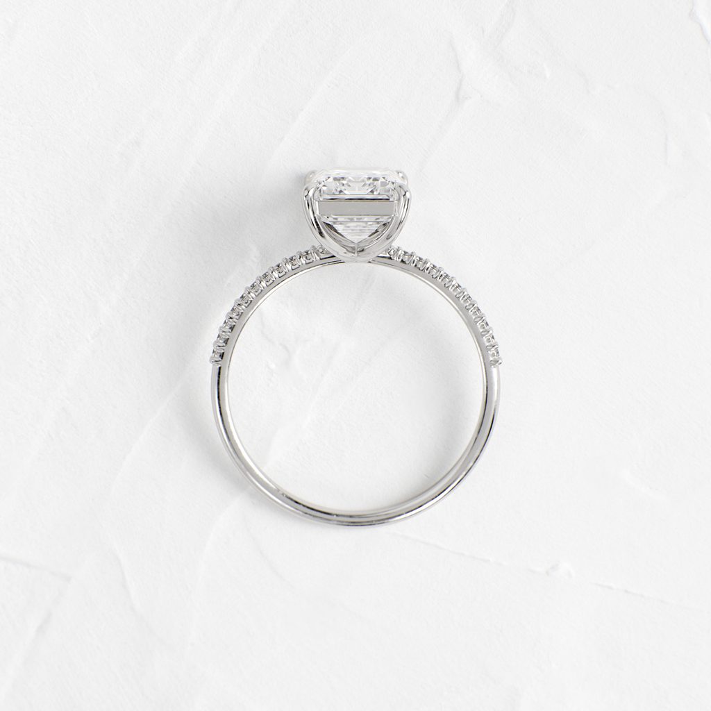 Solitaire-Oval Lab Grown Diamond Engagement Ring
